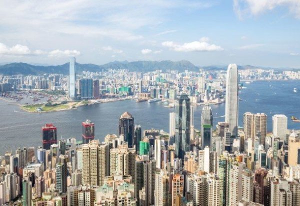 牛津配资 去香港排队IPO！“泡泡玛特们”在港股暴涨，新消费带飞一批亿万富豪